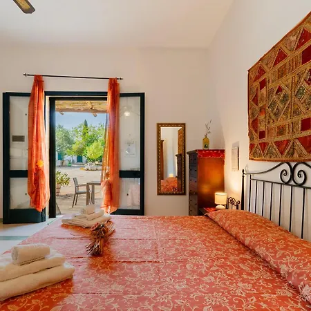 Domus Mea Salento Arazzo Rosso Ugento